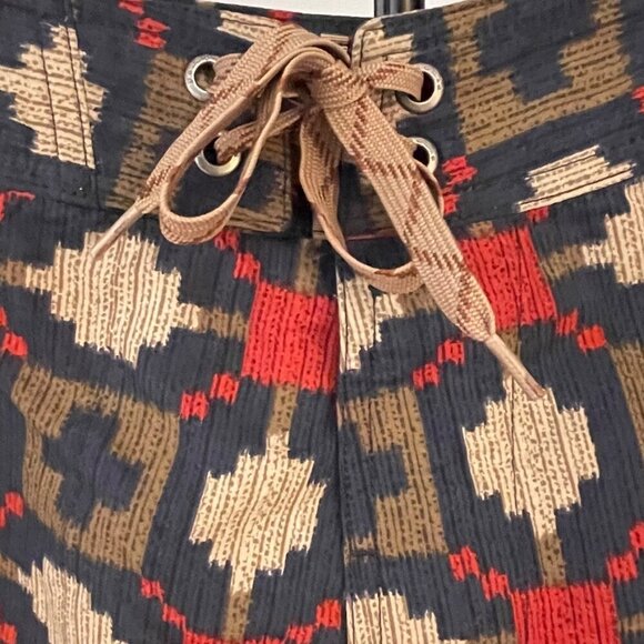 Patagonia Mens Board Shorts Size 33 Geometric Aztec Beach Vacation Surf Swimwear - Picture 3 of 7